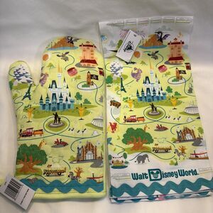 Walt  Disney World 50th Park Map Oven Mitt and Towel NWT